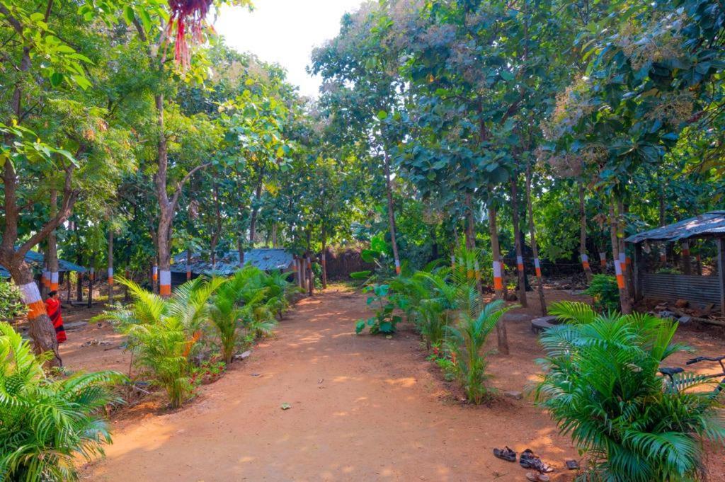 Saptami Hampi Homestay Luaran gambar