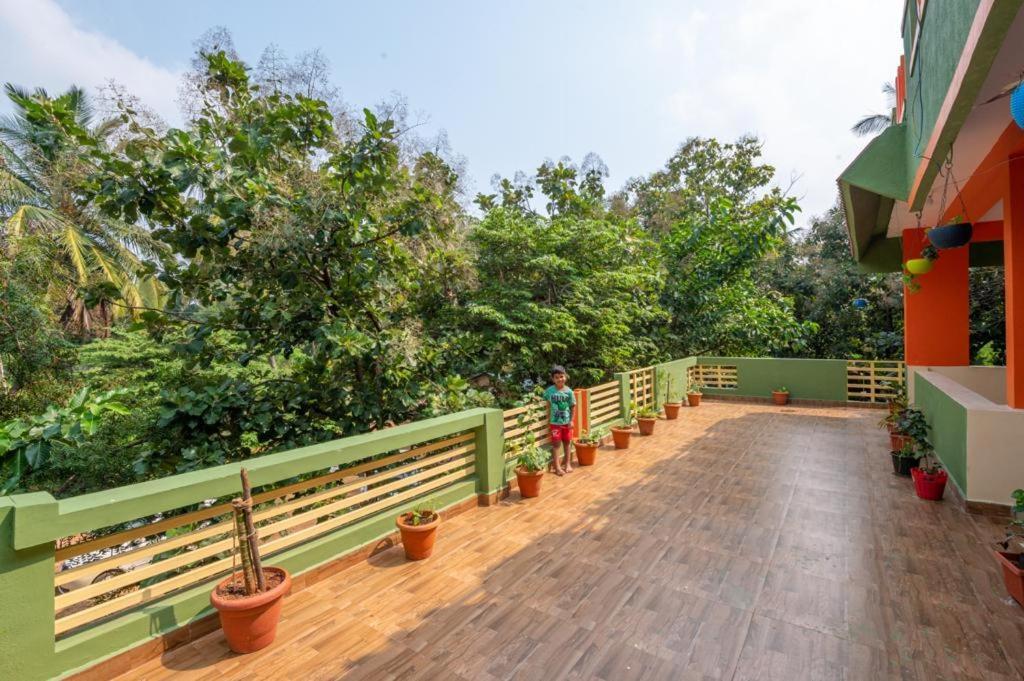 Saptami Hampi Homestay Luaran gambar