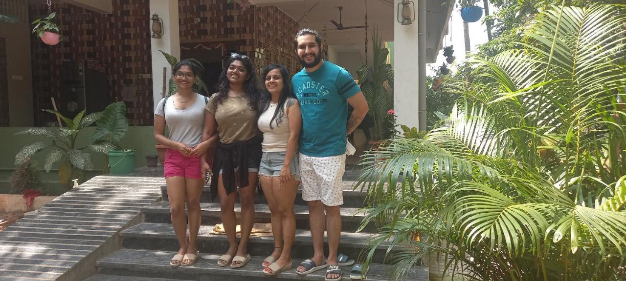 Saptami Hampi Homestay Luaran gambar