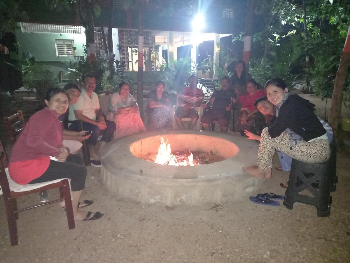 Saptami Hampi Homestay Luaran gambar