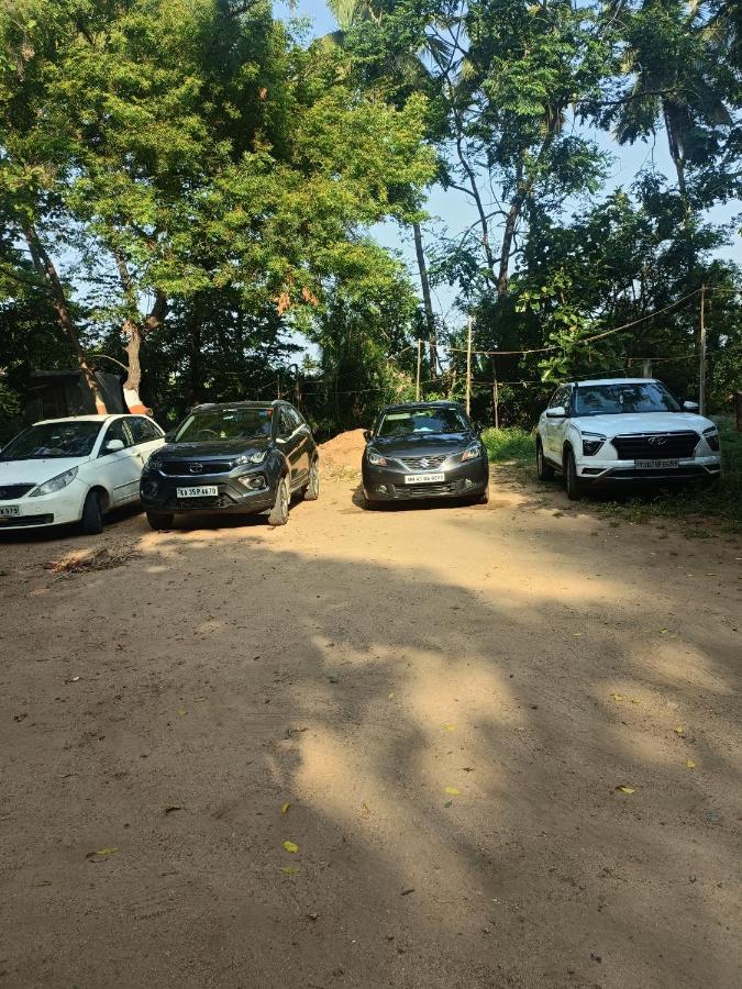 Saptami Hampi Homestay Luaran gambar