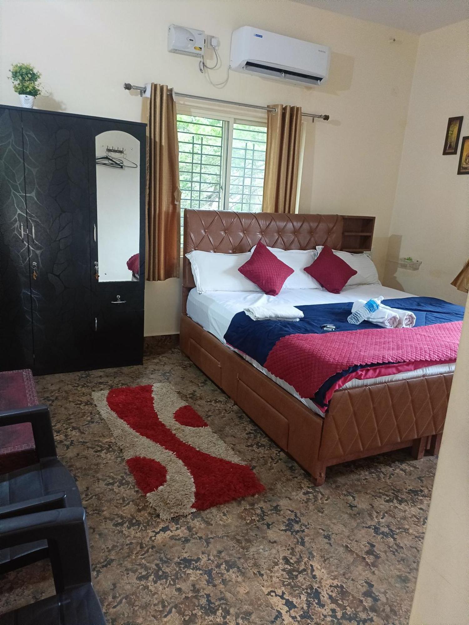 Saptami Hampi Homestay Luaran gambar